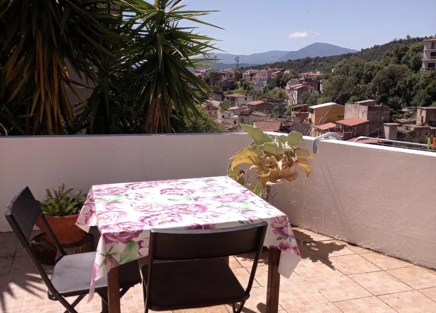 Locanda D'Ogliastra, Triei بيت ضيافة